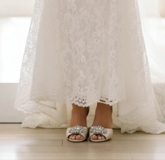 Badgely Mischka Sainte Crystal Embellished Formal Wedding Shoes Size 9 With Box - Picture 1 of 11